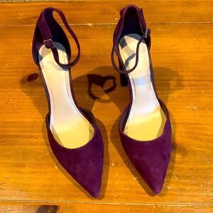 GIBSON & LATIMER ankle strap heels, velvet, great condition, some wear, 9.5M